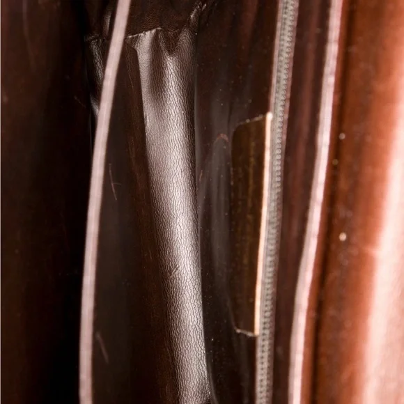 Salvatore Ferragamo Elegant Brown Leather Shoulder Bag - Picture 6 of 6